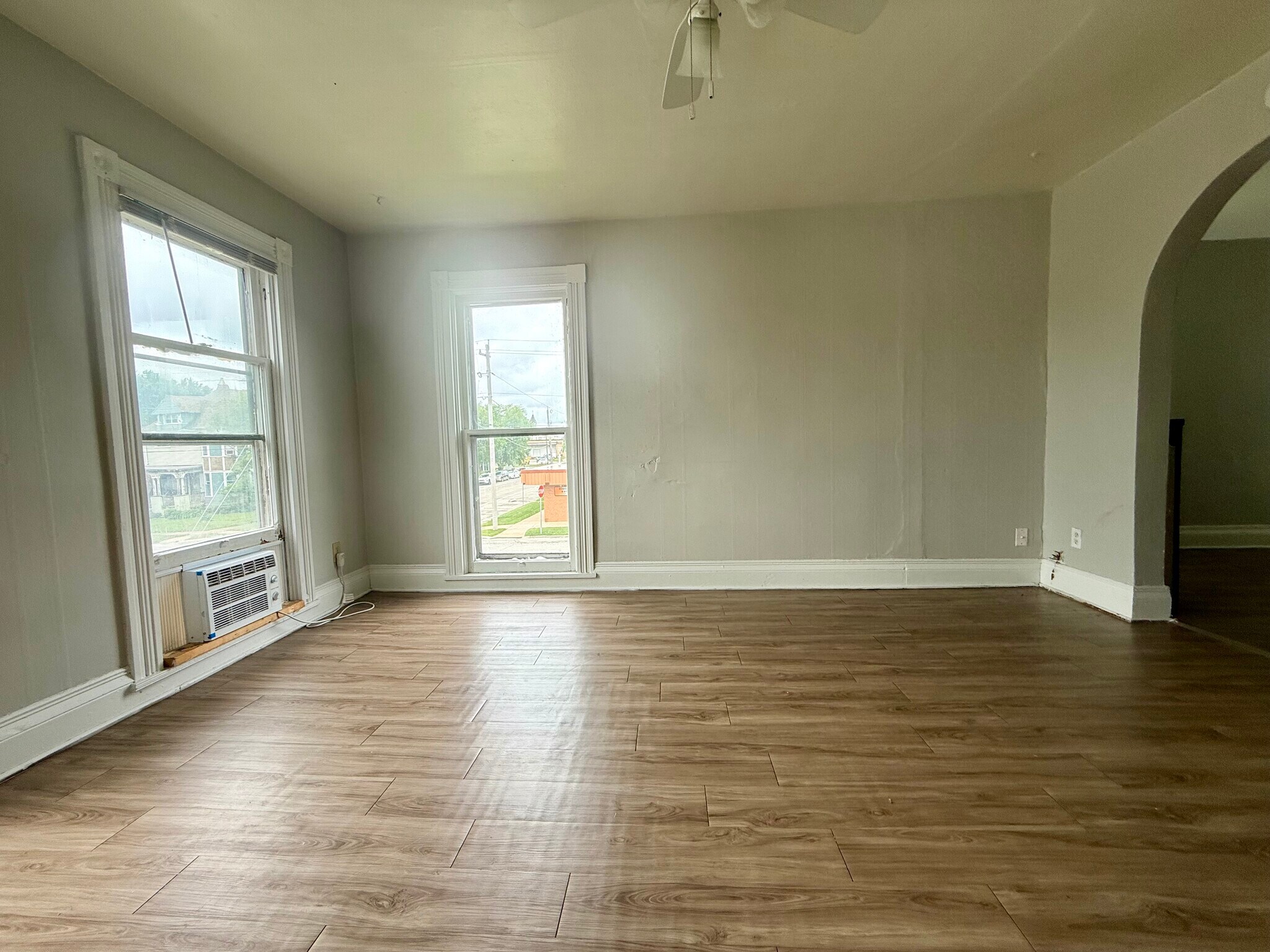 Living Room - 321 Clay St