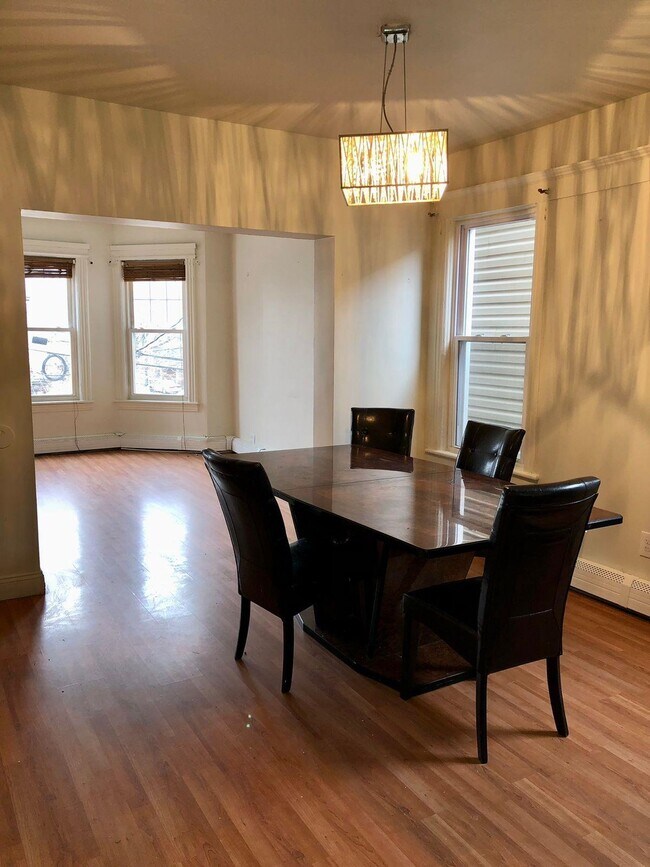 Building Photo - 172 Virginia Ave