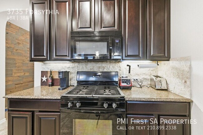 Building Photo - 3735 Forsythia-