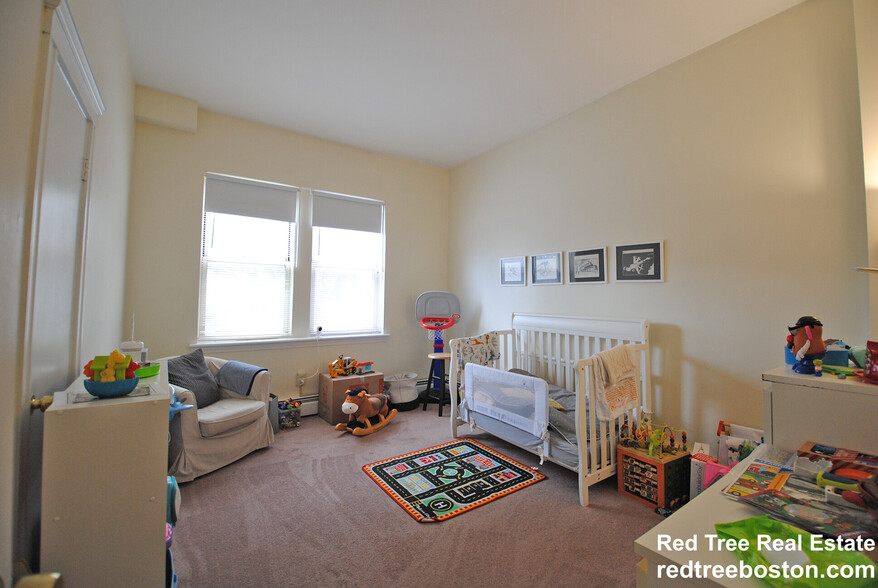 apt 2 - 25 Colborne Rd