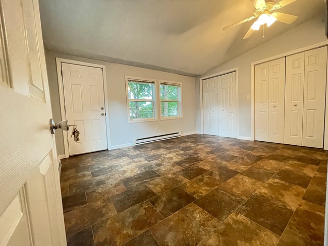 Building Photo - 32 Aldrew Terrace