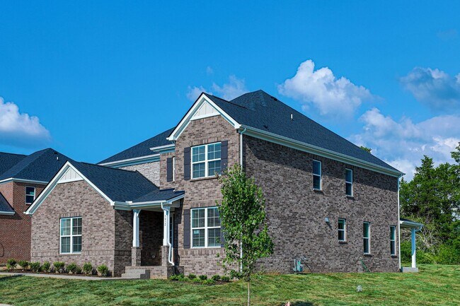 Building Photo - 5032 Ozment Dr