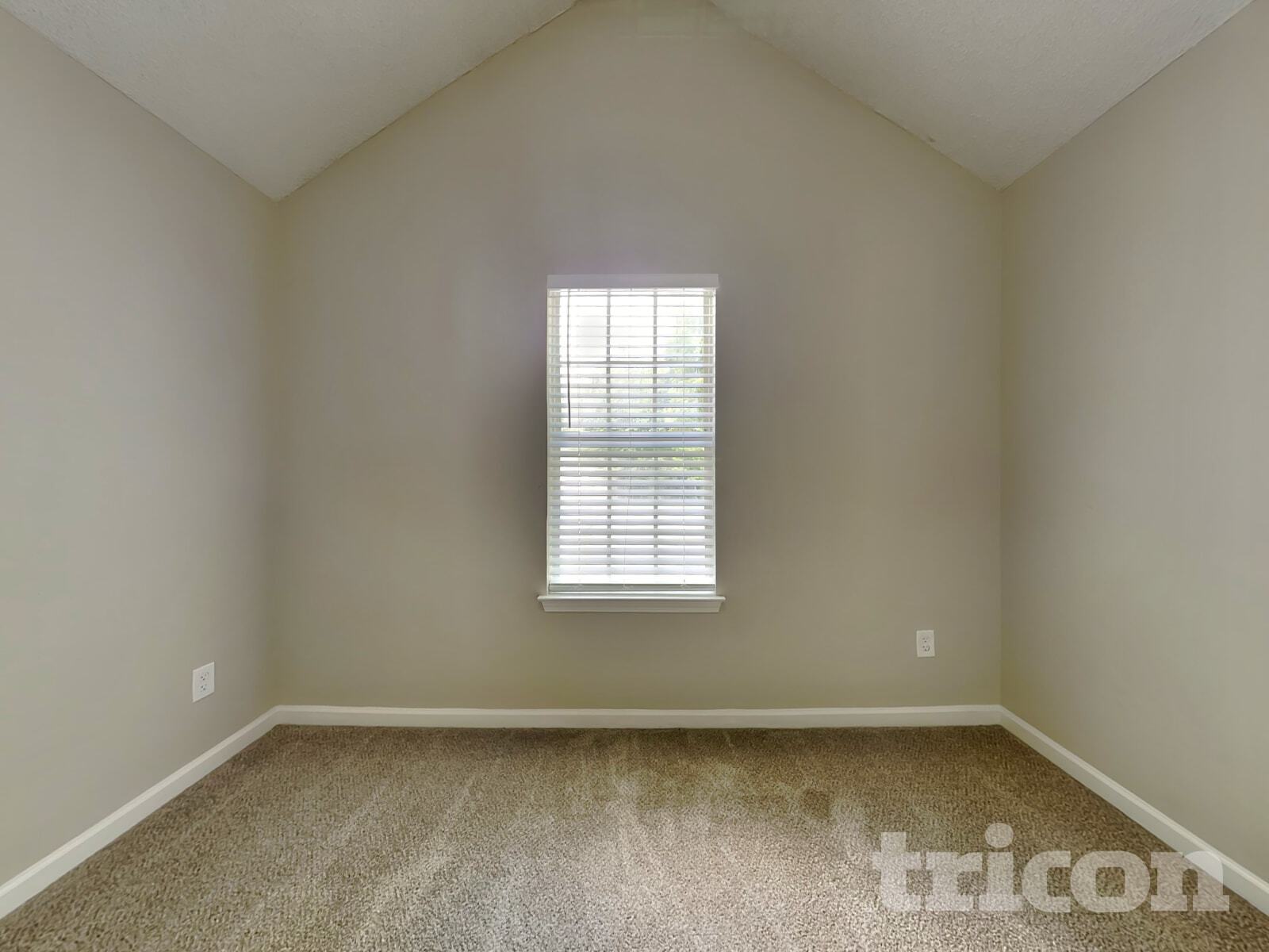 Building Photo - 1099 Sugarcreek Way