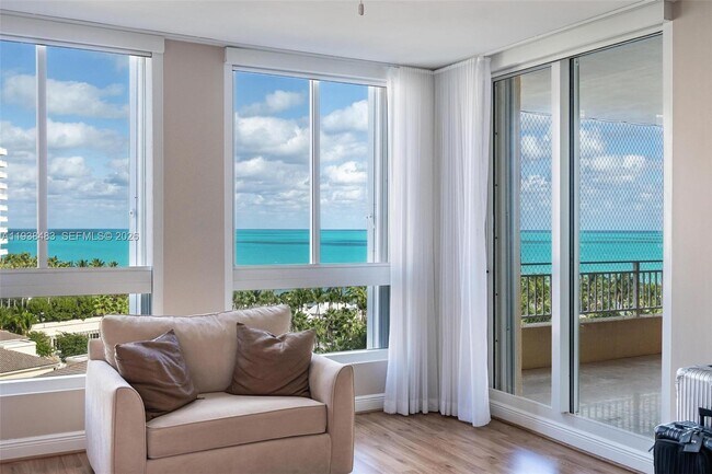 Building Photo - 799 Crandon Blvd