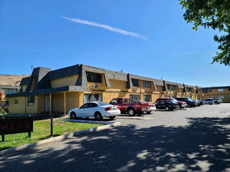 Building Photo - 1705 Gordon Rd