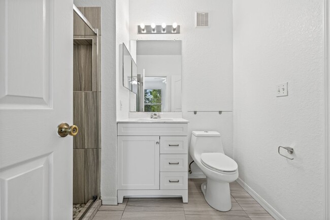Building Photo - 5513 Legacy Crescent Pl