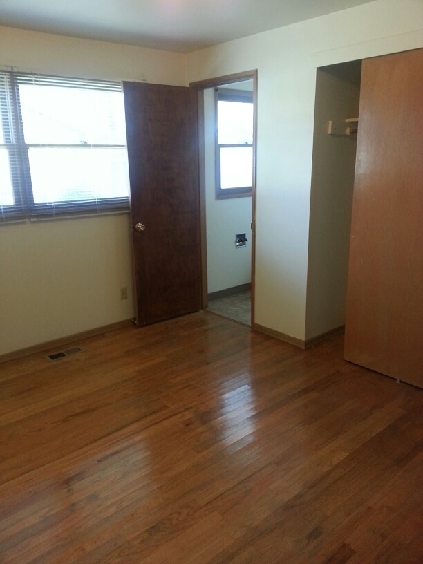 Building Photo - Available Now! 3 bedroom ~ 1.5 Bathroom House Centrally Located in Corvallis