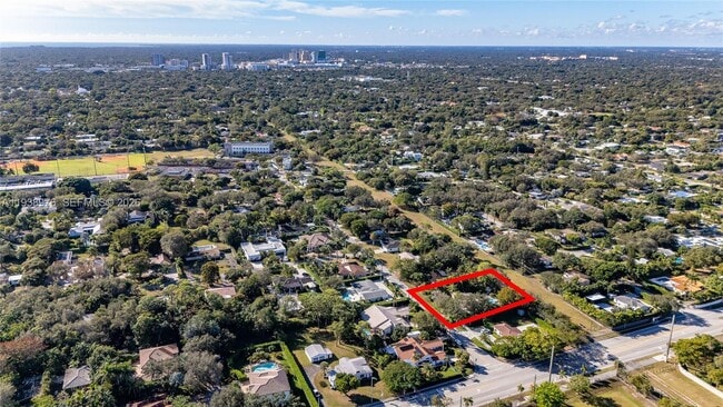 Building Photo - 5626 SW 69th Ave