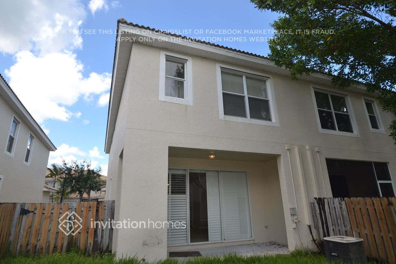 Building Photo - 9814 Porta Leona Ln