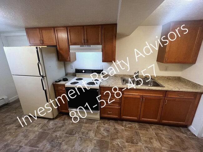 Building Photo - 795 Jepson Ave