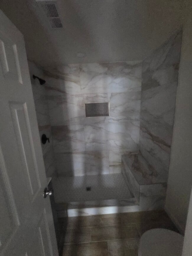 Building Photo - 1511 E Lafayette Ave