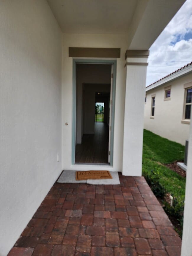 Building Photo - 9714 Bucklow Hill Dr