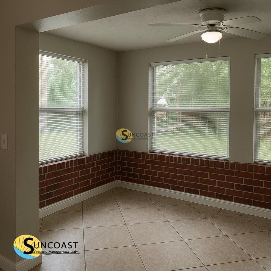 Building Photo - 3235 Holly Berry Ln