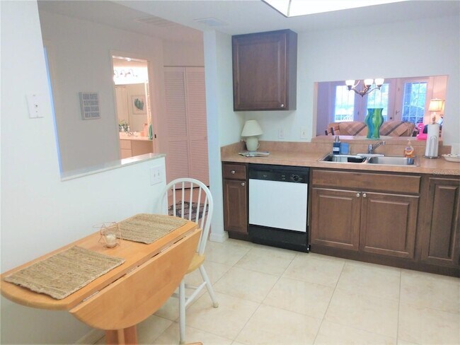 Building Photo - 307 Pine Hollow Cir