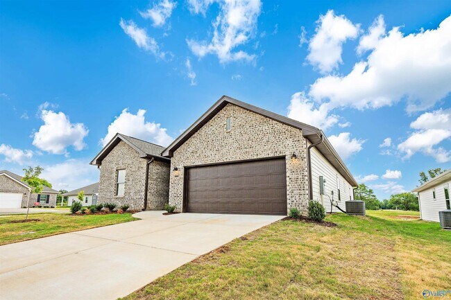 Building Photo - 14441 Mountain Strm Dr