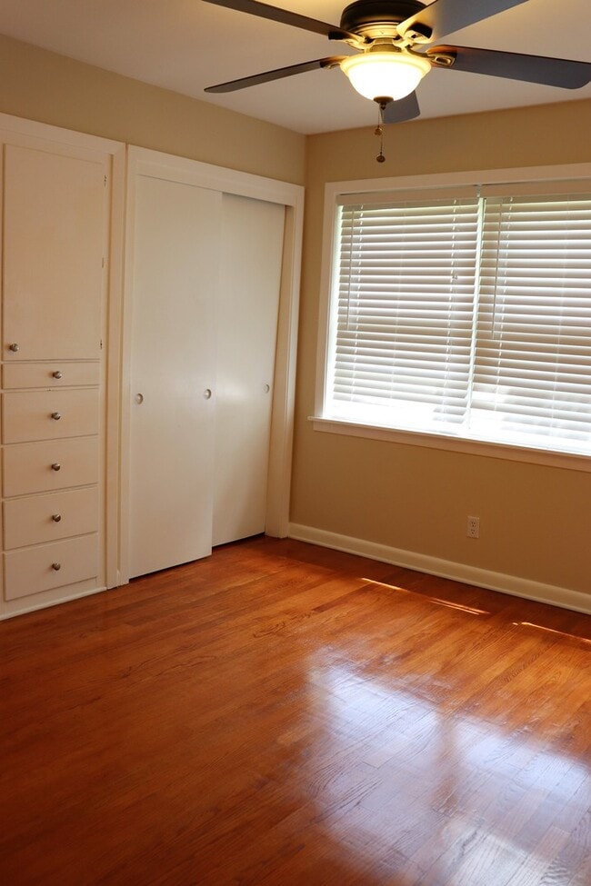 Building Photo - Bossier City, LA - 71112 - Beautifully upd...