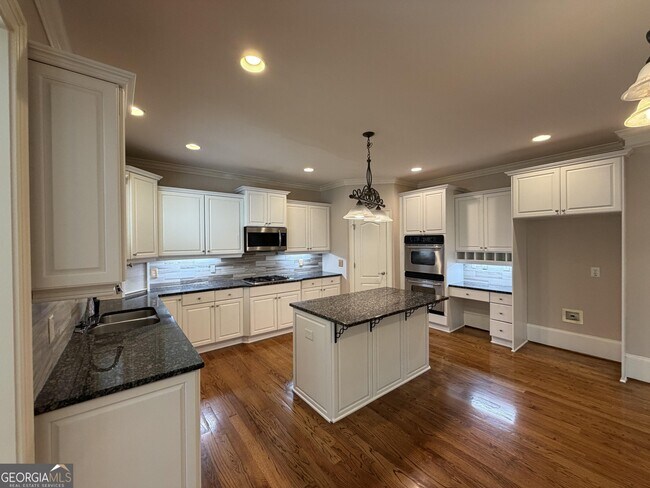 Building Photo - 2862 Piedmont Enclave Ct