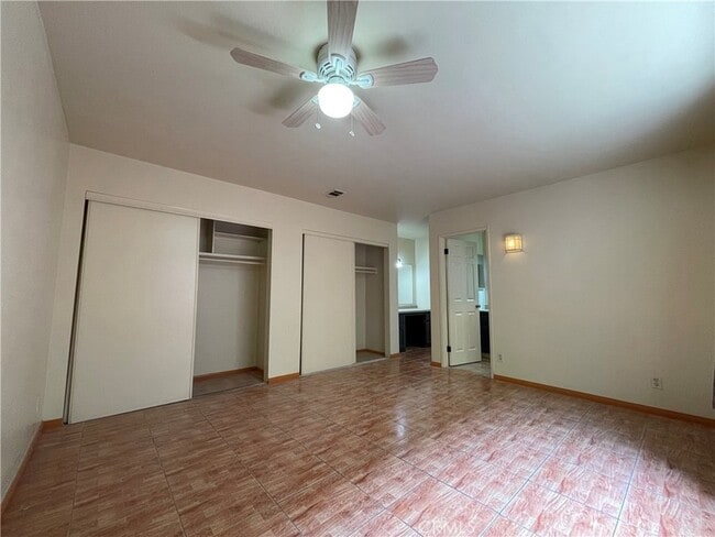 Building Photo - 1349 Walnut Ave