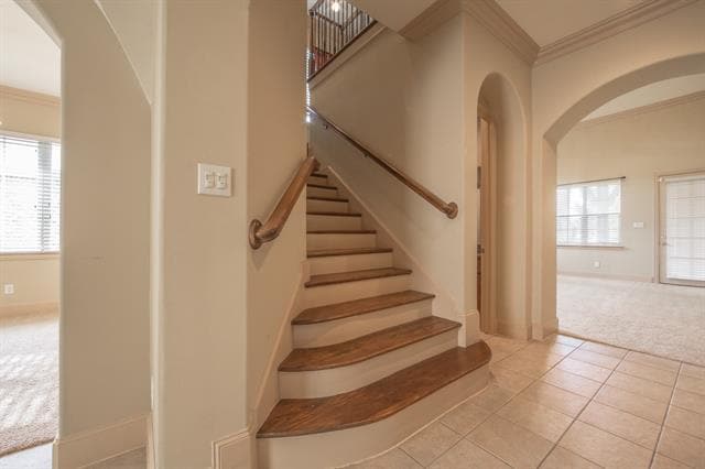 Building Photo - 708 Chapel Hill Ln