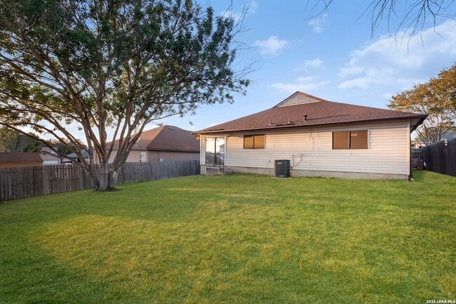 Building Photo - 7910 Chestnut Barr Dr