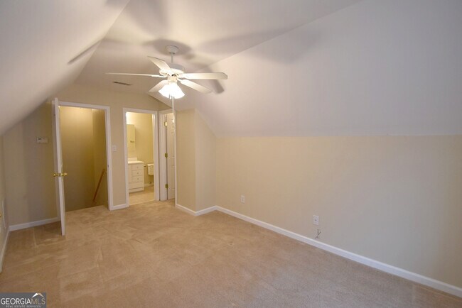 Building Photo - 208 Turnbridge Cir