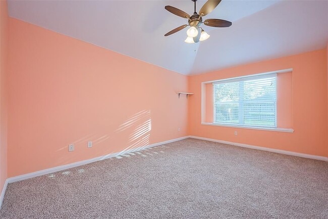 Building Photo - 22207 Falconwood Ln