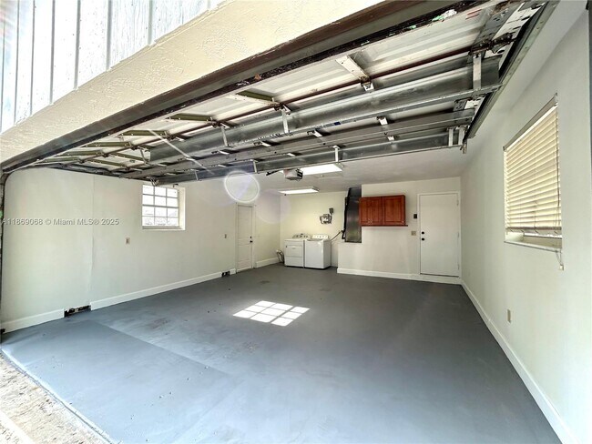 Building Photo - 13971 SW 112th St