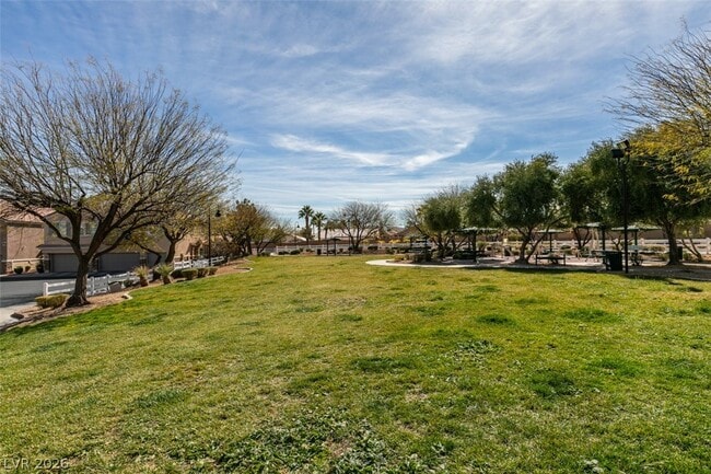 Building Photo - 8817 Tom Noon Ave