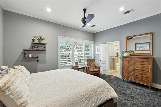 Building Photo - 1500 Pecos St