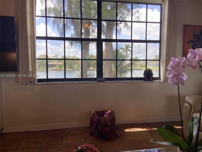 Building Photo - 10361 Juniper Ct