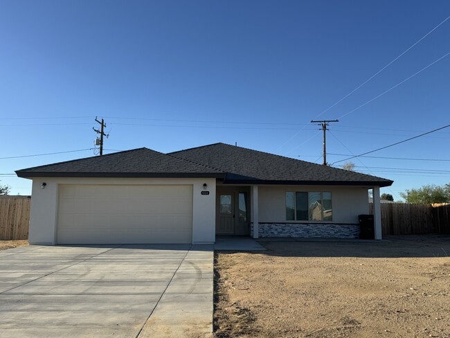 Primary Photo - 9224 Ironwood Ave