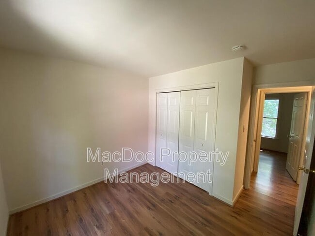 Building Photo - 507 Montgomery Dr