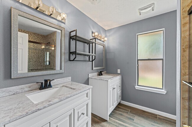 Building Photo - 21311 Golden Dove Dr