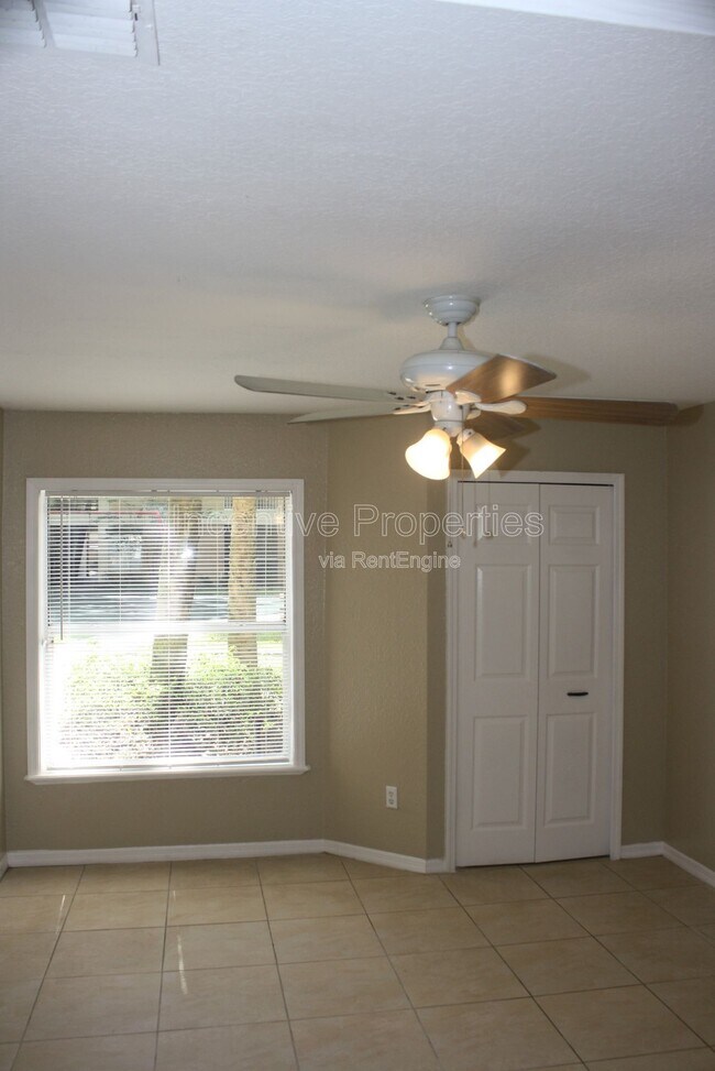 Building Photo - 7606 Pissarro Dr