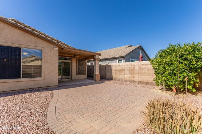 Building Photo - 202 E Rock Wren Dr