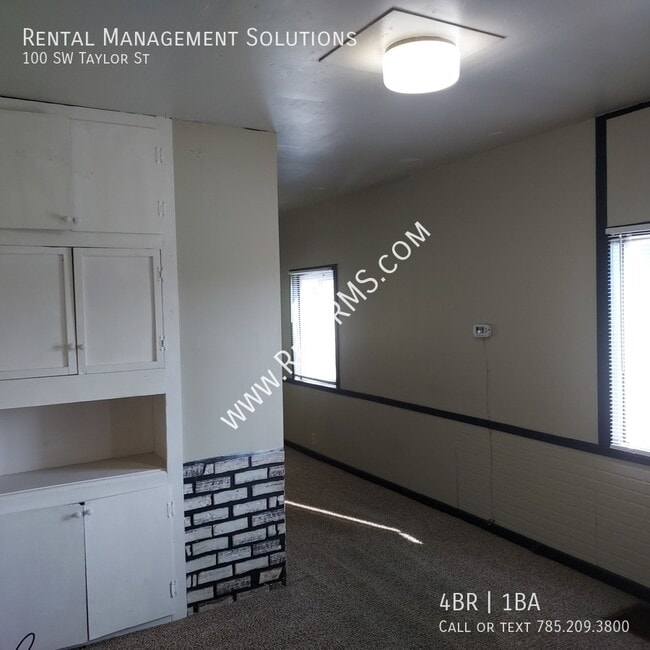 Building Photo - 100 SW Taylor St