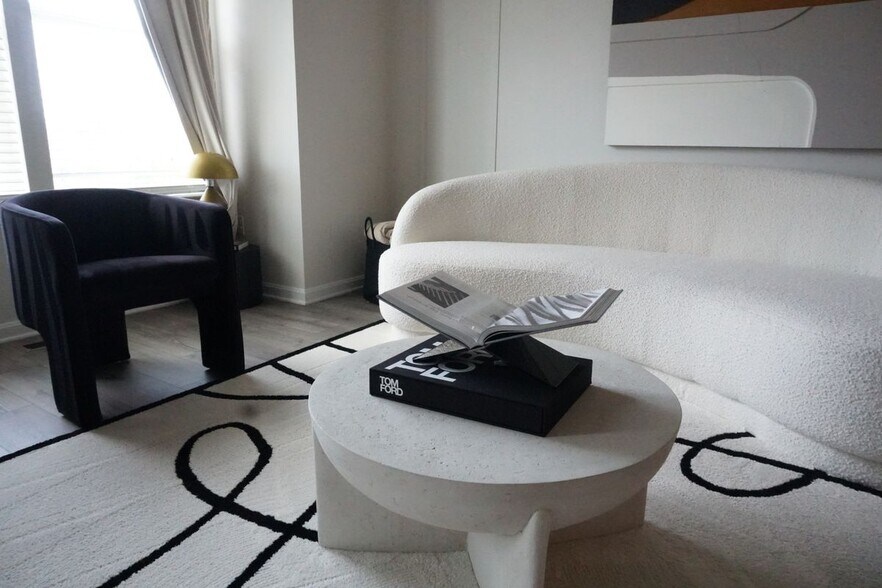 Primary Photo - 9715 Summerton Dr