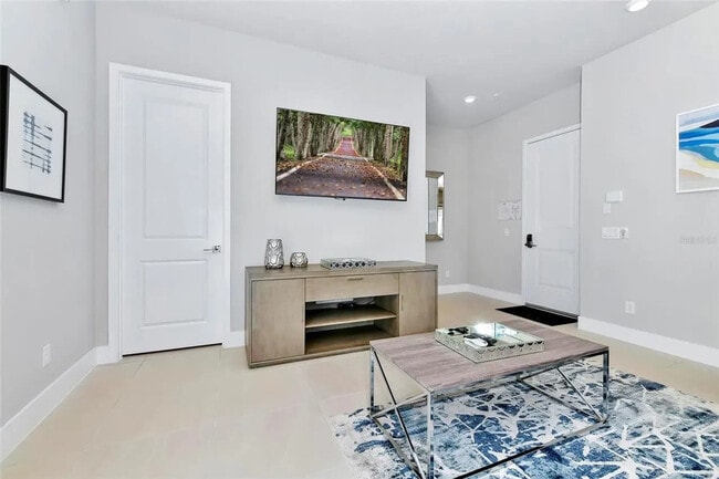 Building Photo - 7740 Sandy Ridge Dr