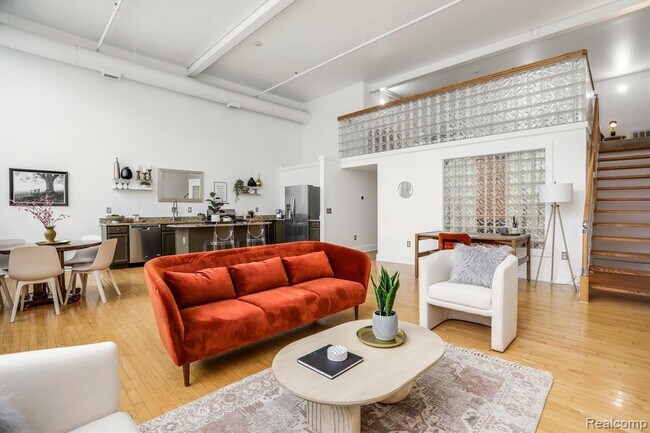 Building Photo - 2843 E Grand Blvd