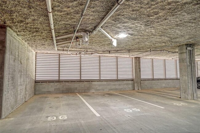 Building Photo - 245 N Highland Ave NE