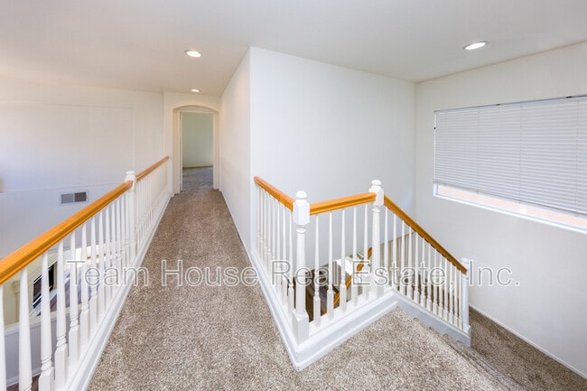 Building Photo - 25620 Wordsworth Ln