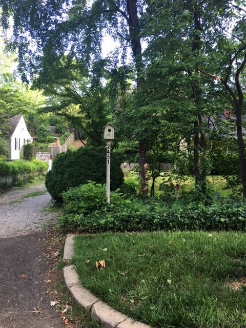 Building Photo - AVAILBLE NOW TO VIEW/LEASE! Classic Ardmor...