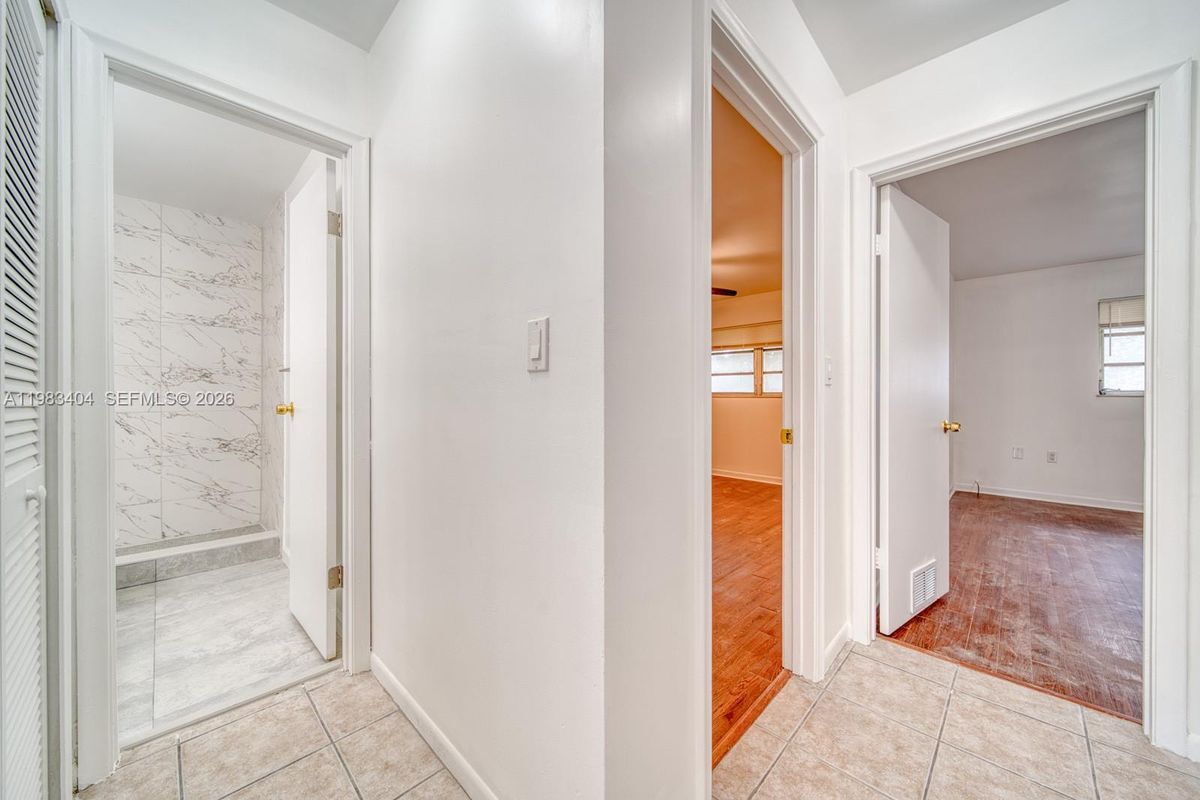 Building Photo - 300 NE 143rd St