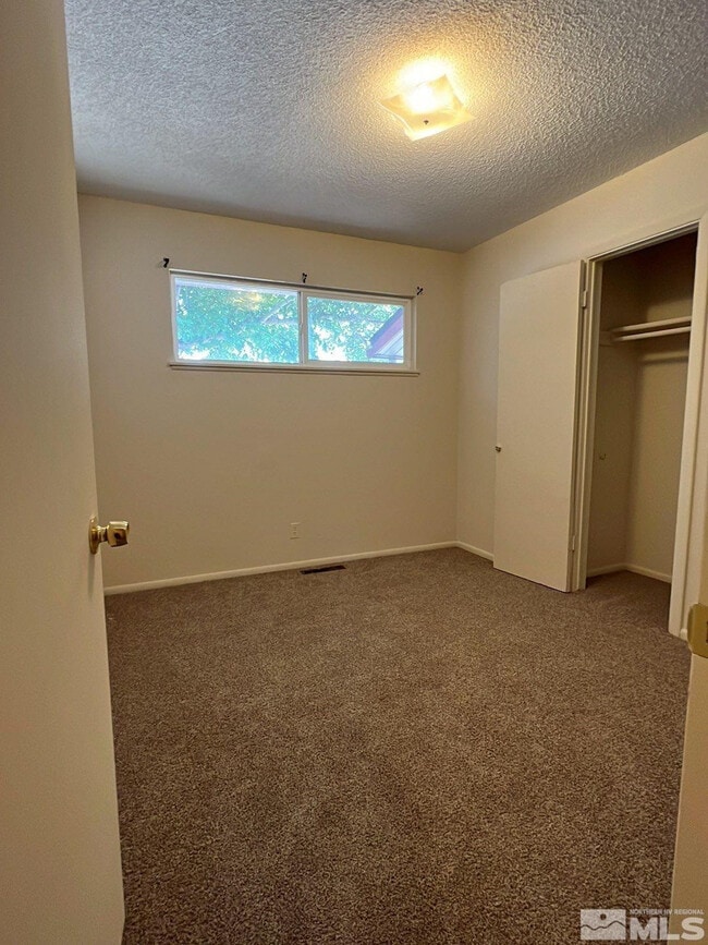 Building Photo - 3560 Yosemite Pl