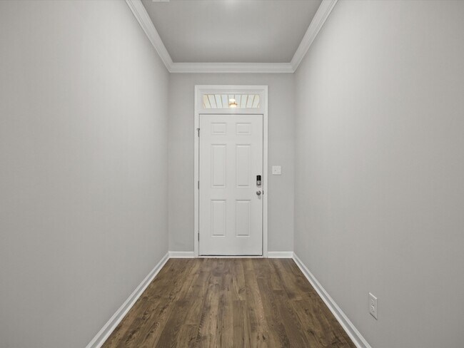 Building Photo - 227 Poplar Hollow Dr