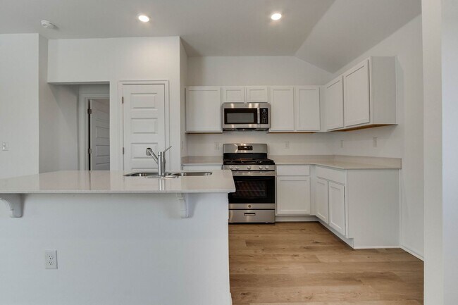 Building Photo - New Construction Living in Yukon's Redstone Ranch