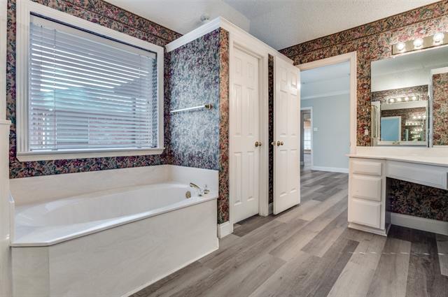 Building Photo - 410 Steeplechase Trail