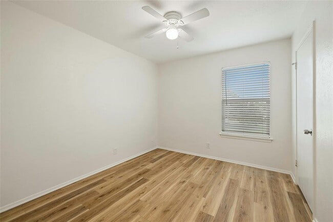 Building Photo - 605 Wild Briar Cv
