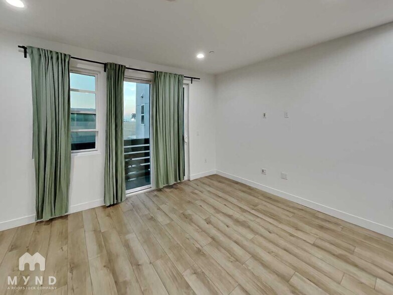 Building Photo - 3959 Wattling St