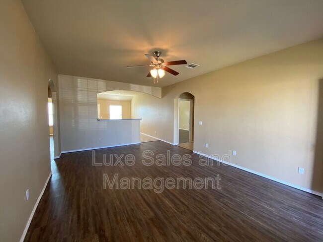 Building Photo - 2912 Thompson Farm Ln